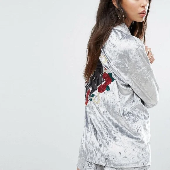 JADED LONDON Crushed Velvet Button Down Shirt Blouse Embroidered Panther Silver - Picture 3 of 14